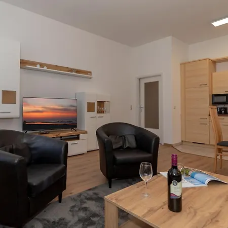 Apartamento Haus Wenden 8 Ostseebad Kühlungsborn