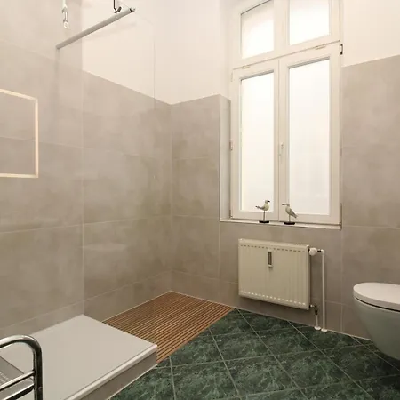 Haus Wenden 8 *